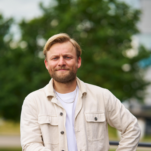 "Het voelt als luxe dat iemand anders het voorwerk doet. Daardoor kan ik me volledig richten op de opdracht die ik op dat moment heb.” 
